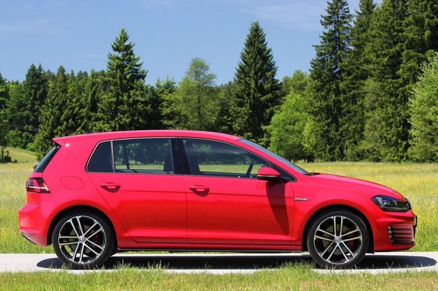  Volkswagen Golf GTD 5-Door 2017 года  (WW) (фото 52 из 58)